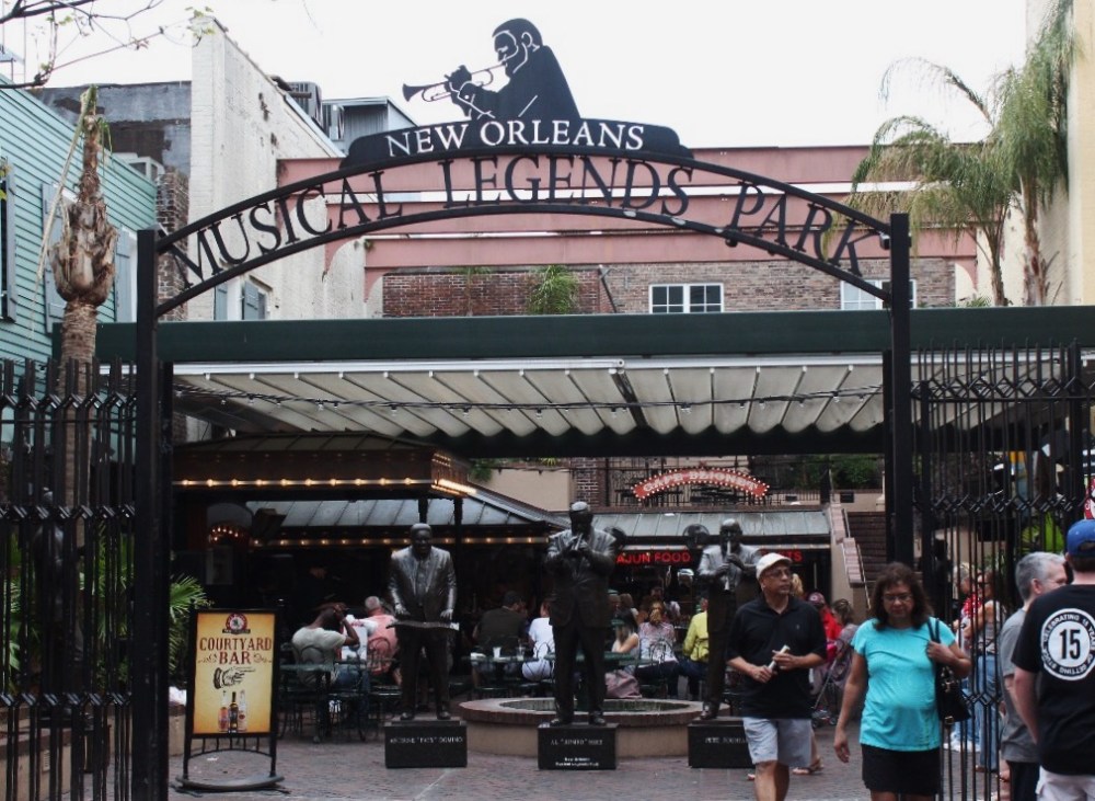 054A7F3F-19A6-448C-B4BB-98676FDA6A46