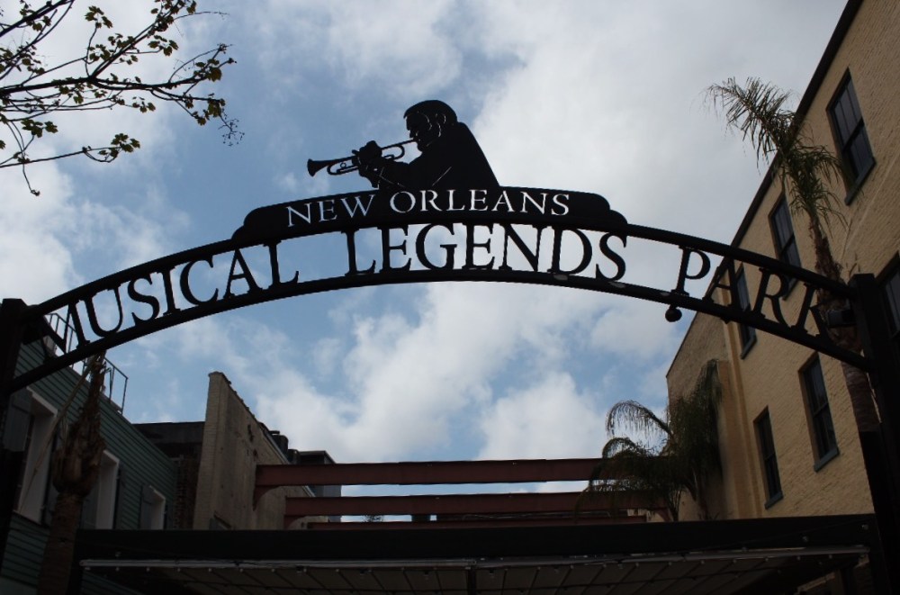 D537A68B-CE18-445C-8665-8904A3F910B7