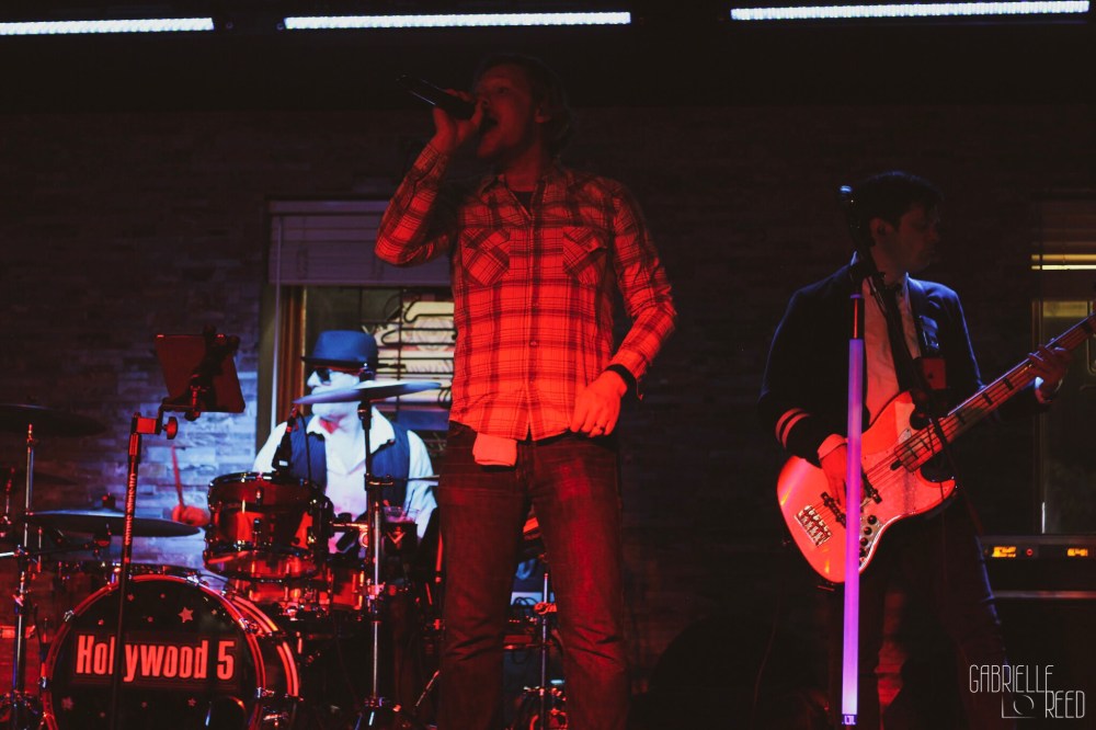 9798B738-0B31-4EF3-9BC8-6462E8E22096