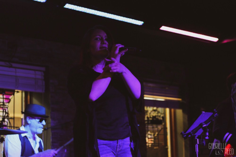 EC6271B2-D5DF-44BA-84A2-F0BDBCB81B49