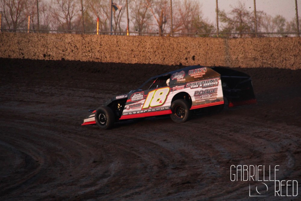 76774948-77CE-41FB-B8E8-5BA6AA7C8DAC