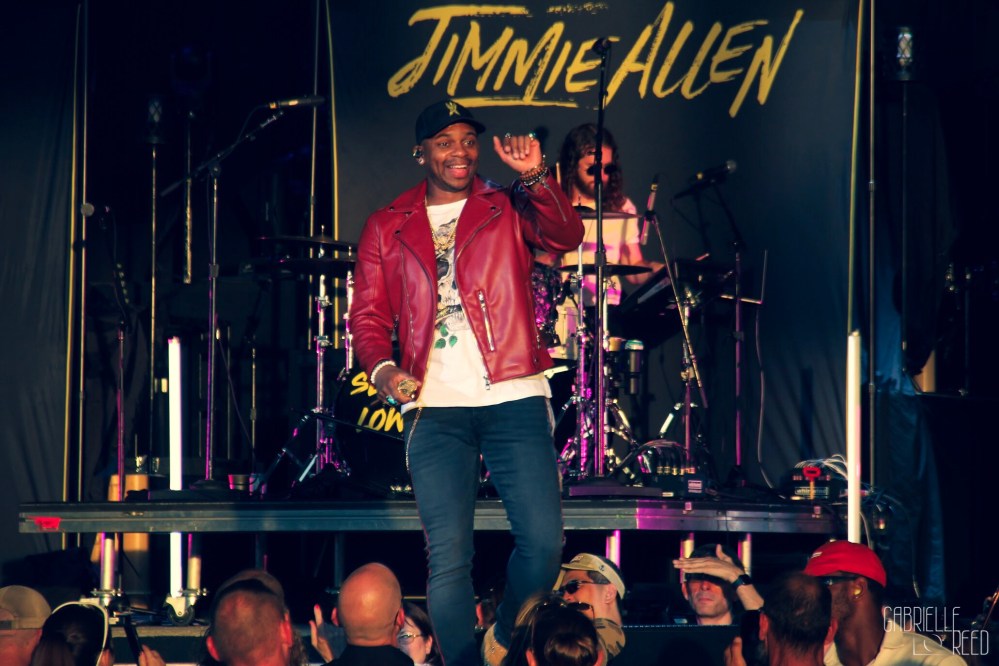 1E3777E7-0DC0-4B02-ADD9-707556C9734F