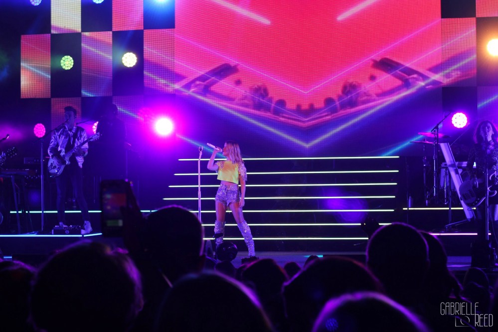 6FBC8658-7A7B-4C40-9AC6-1F32E55E557F