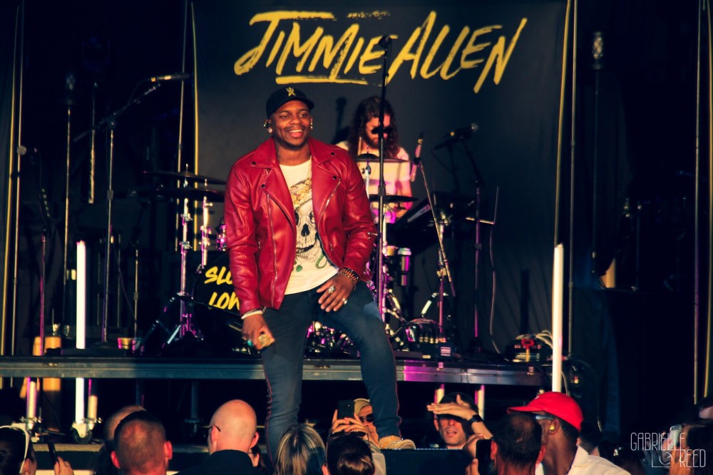 A566258E-4332-46E8-9074-3F7E79F98342