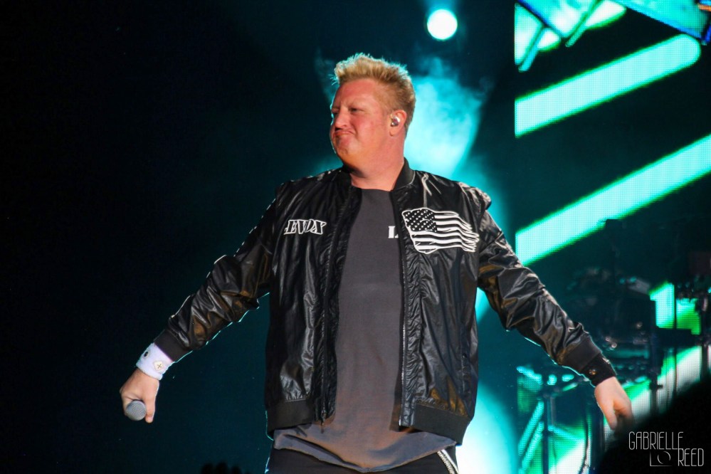 CB8B6018-B638-422E-815C-799FC3785636